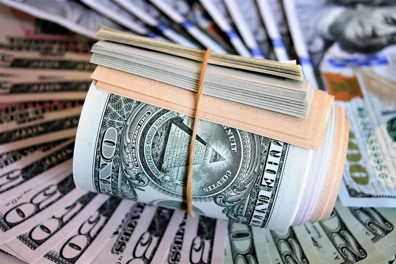 hírszerzés Óriási változások előtt a pénz, már az USA központi bankja is beismerte