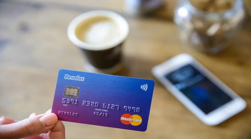 Revolut ügyfelek hetekig nem tudtak hozzáférni a saját pénzükhöz