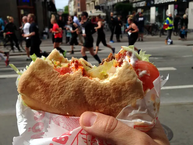 Kebab bitcoinért: a lehetőség már megvan, de hány ember akar valójában élni vele most?