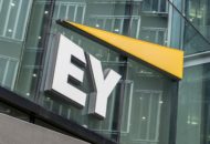 Az Ernst & Young se akar lemaradni: hibrid blokklánc hálózatot indít