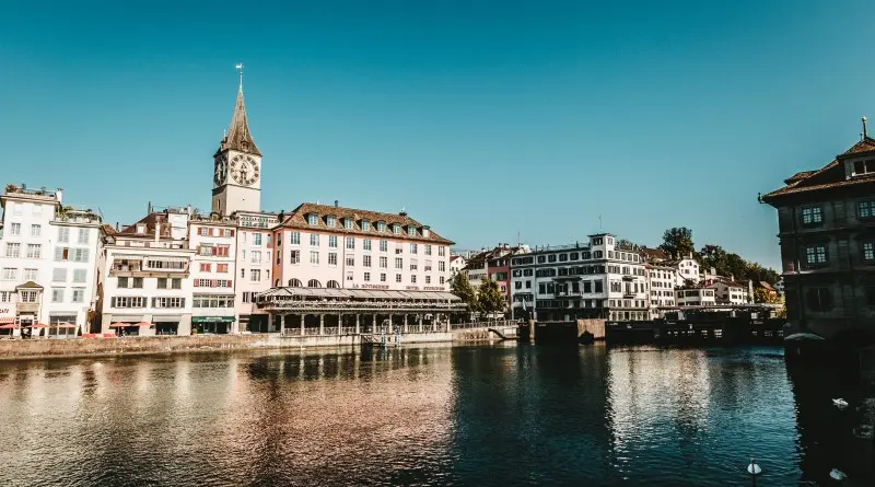 Saját token kibocsátást tervezi a SIX svájci értéktőzsde | Képen: Zürich