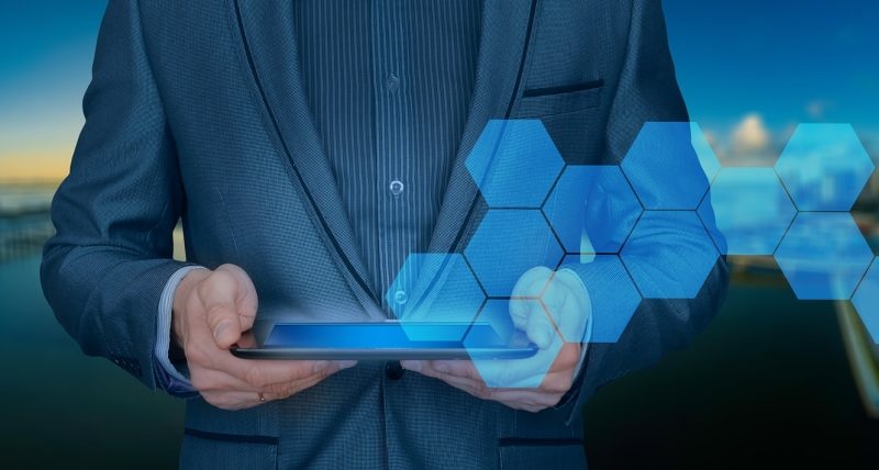 A Facebook Coinbase veteránokkal erősít