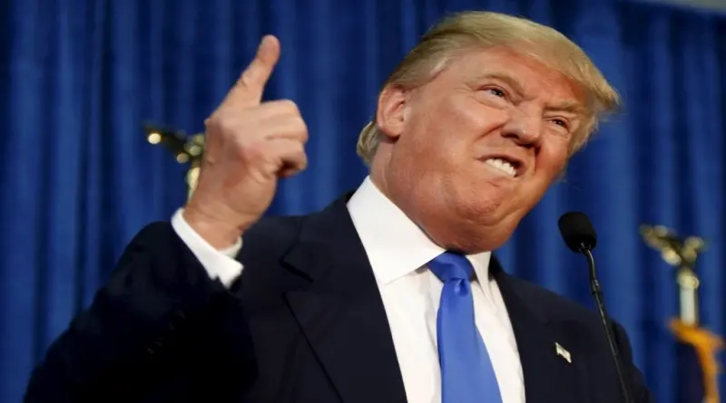 Nem tud lejönni a szerről: Trump még több dollárt akar nyomtatni
