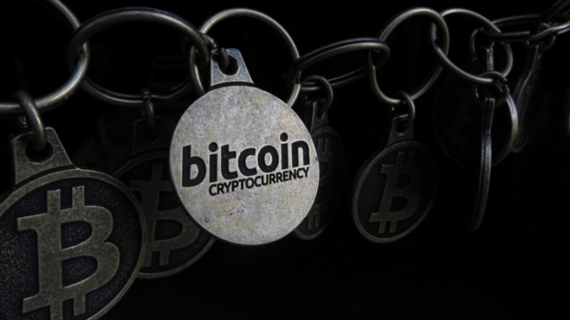 illegális bitcoin)