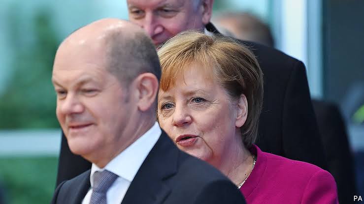 "Nagyon, nagyon szkeptikus" a német pénzügyminiszter a Facebook Libra kapcsán
