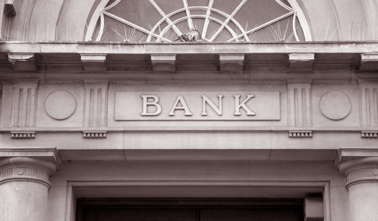 A bankok tudtuk nélkül 2 milliárd dollárnyi kriptós tranzakciót dolgoznak fel évente