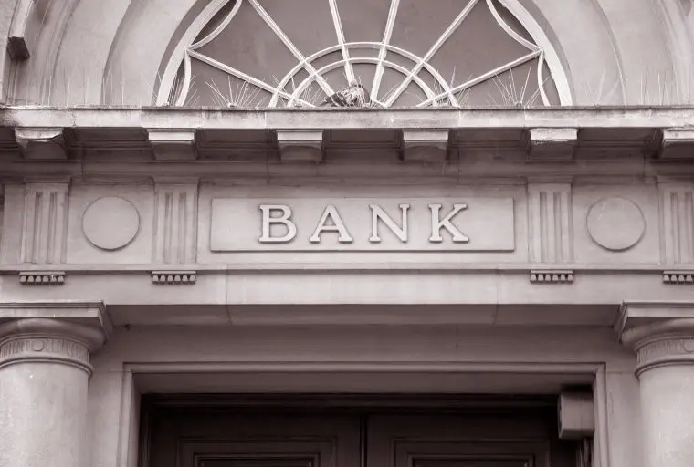 Bankok nem megfelelő KYC