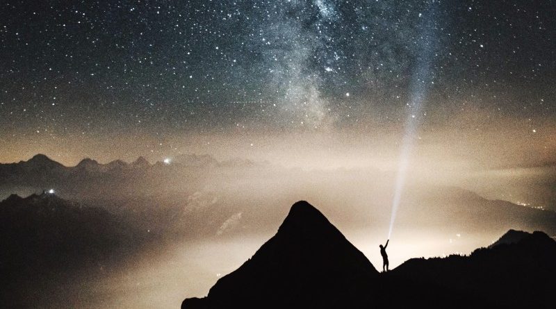 Bloomberg elemző: a bitcoin nyerésre áll az elfogadottsági versenyben