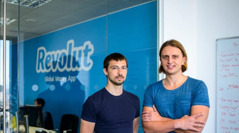 Sorra mondanak fel a Revolut alkalmazottak, leépít a digitális bank