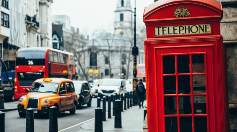 Az angol kormány 150 millió fontot utalt át magának inaktív bankszámlákról