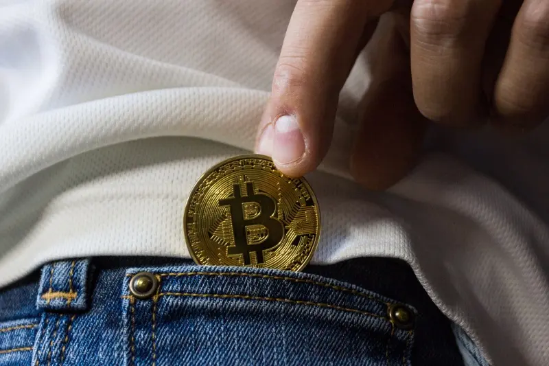 Eltűnt az ember, aki 147 millió dollár csalt ki bitcoinban az ügyfeleitől: a Control-Finance kétes ügye