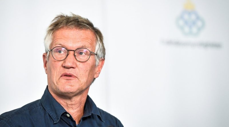 Svédország vezető járványkutatója: a szájmaszk viselete “nagyon veszélyes”