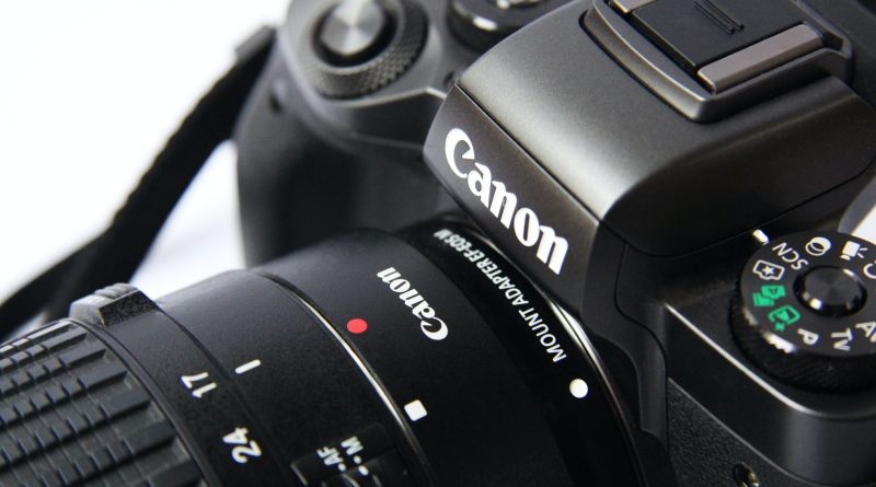 Már megint egy hackertámadás: 10 terabyte adatot loptak el a Canon hálózatáról