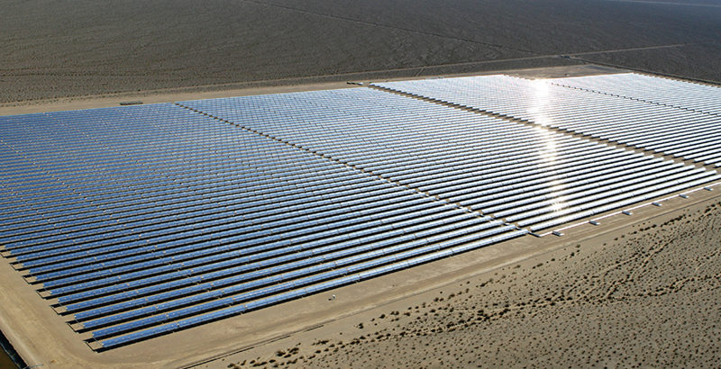 Hogyan kellene menedzselni a napelemek paneljeinek újrahasznosítását