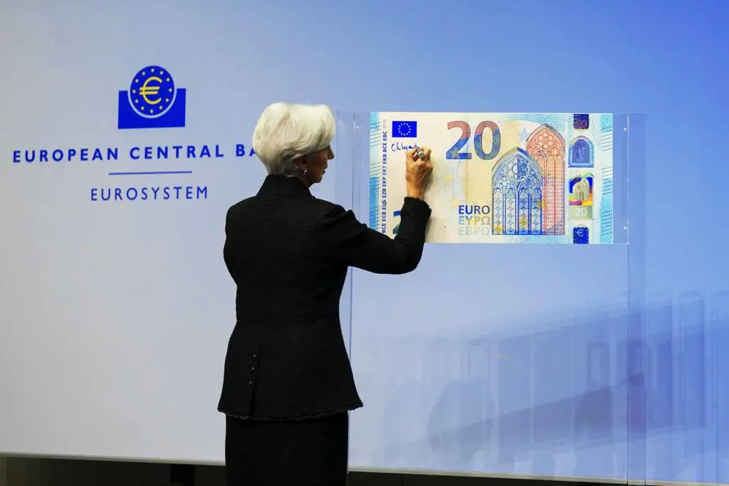 stabilcoin Lagarde | digitális euró EKB | EKB Lagarde pénznyomtatás