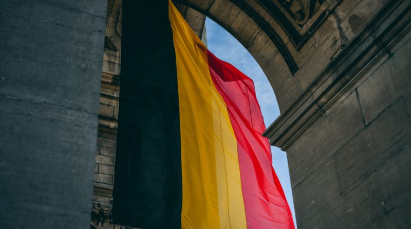 Kriptopénzes csalások Belgiumban: 10 millió eurót buktak a befektetők