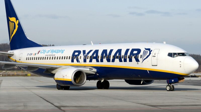 A RyanAir koronavírus elleni vakcinákkal nepszerűsíti nyári járatait