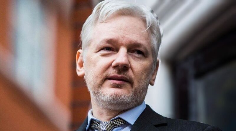 Új WikiLeaks csavar: Assange figyelmeztette az amerikai külügyminisztériumot a kiszivárogtatás előtt