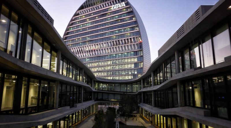 Spanyol óriásbank is belép a kriptovaluták piacára