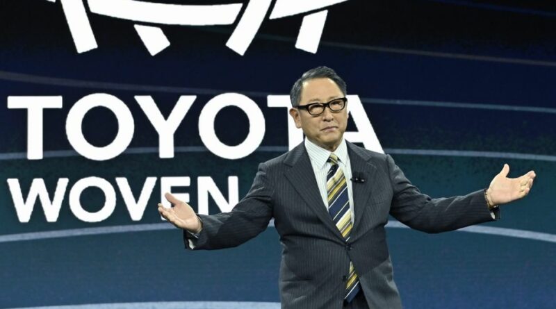 A Toyota vezére komoly problémákra figyelmeztet az elektromos autókkal kapcsolatban