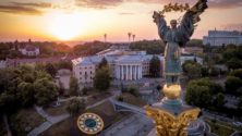 Ukrán tisztviselők arany