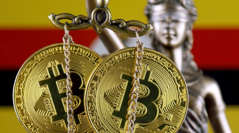 Bitcoin szimbólum - Kriptovaluta kisokos - Mi a kriptovaluta és hogyan kereskehetsz CFD-ken