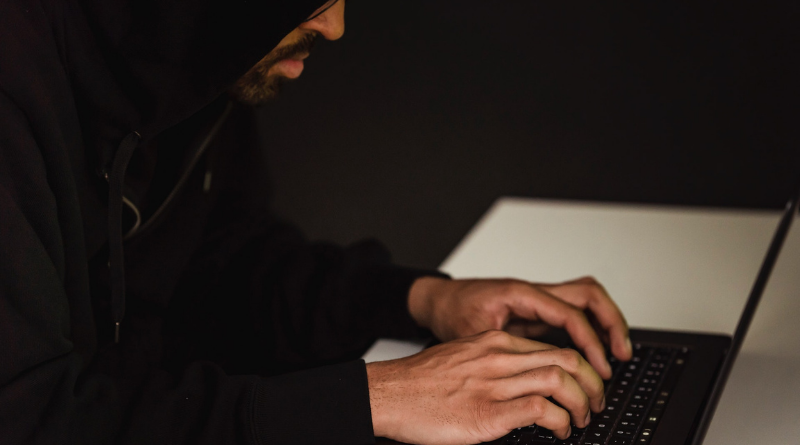 Fenyegető emaileket kaptak a Ledger felhasználók miután további 20 ezer felhasználó adata szivárgott ki