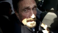 McAfee életrajz
