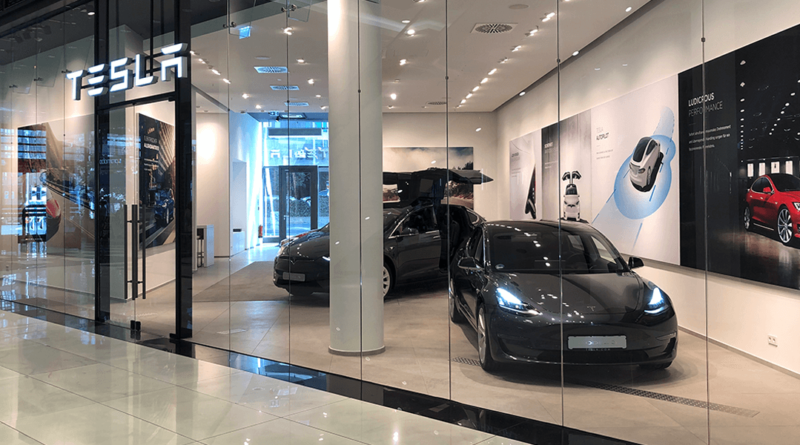 Mától már Bitcoinnal is lehet fizetni Elon Musk Teslájáért