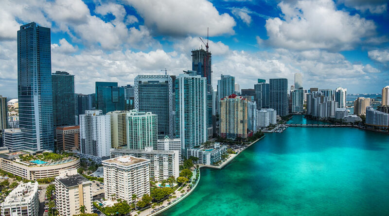 Miami polgármestere bitcoinban adná a közalkalmazottak fizetését