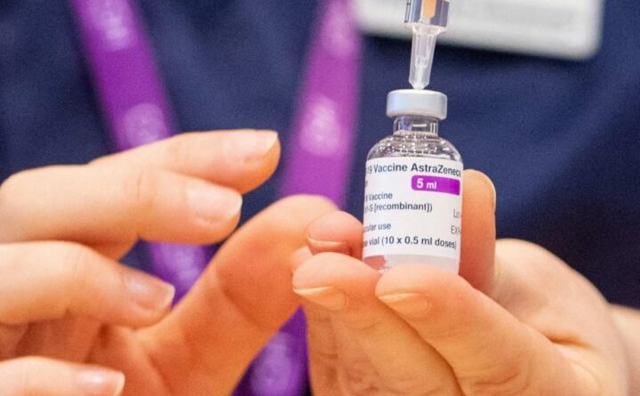 Nincs többé AstraZeneca, ismeretlen okok miatt megváltoztatták a vakcina nevét