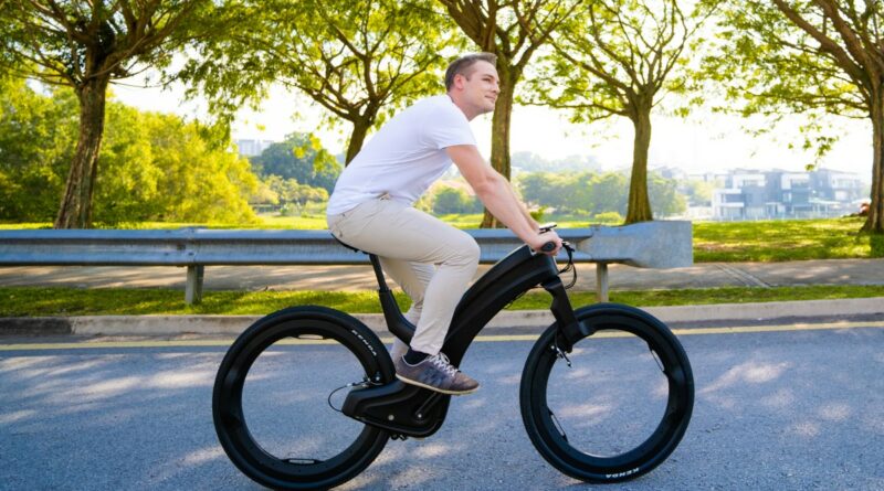 Megérkezett a jövő kerékpárja – ilyet nem látni a biciklitárolóban Megérkezett a jövő kerékpárja – ilyet nem látni a biciklitárolóban