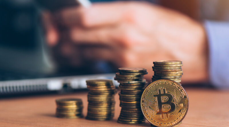 pénzt kereső bitcoin 2021)