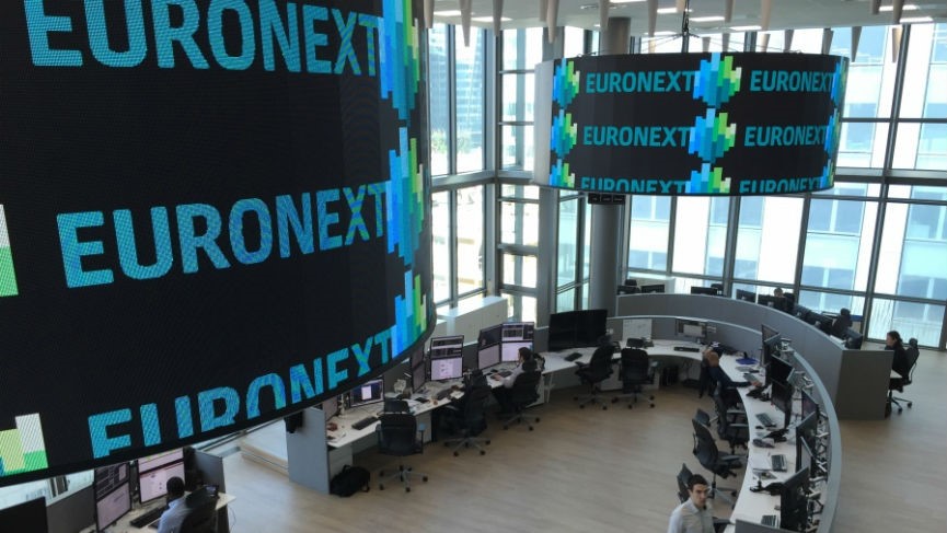 Holland és a francia tőzsdéken listáznak kriptovaluta termékeket