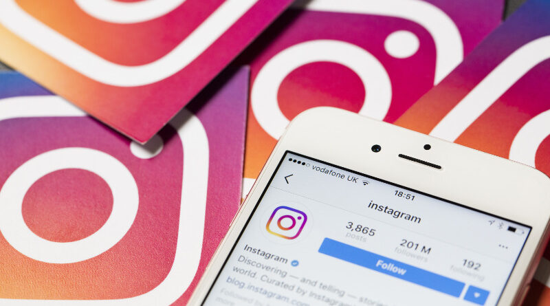 Az Instagram NFT művészek számára támogató programot szervez