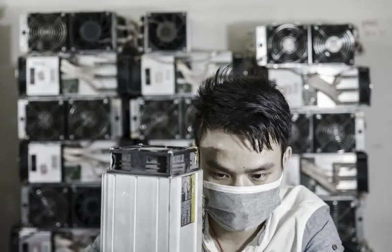 Kína bitcoinbányászok