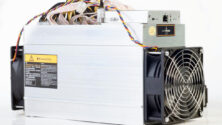 A piac legerősebb bányászgépével jön a Bitmain az év végén