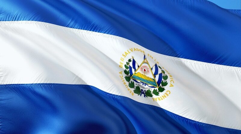 Az El Salvador-i ellenzék bíróságra viszi az új bitcoin törvényt