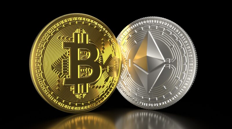 BTC vs. ETH: Melyik kripto vezeti a befektetési termékek versenyét?