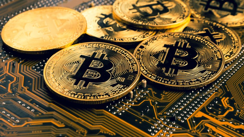 hogyan keresnek pénzt az emberek a bitcoin bányászattal)