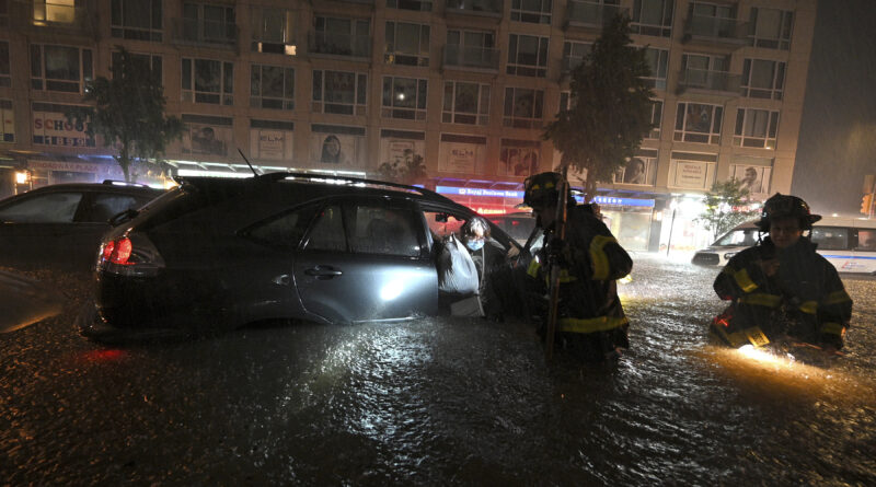 2012-es világvége 2021-ben?! Videókon, ahogy elszabadul a pokol New Yorkban