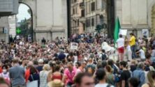 tüntetés Olaszországban