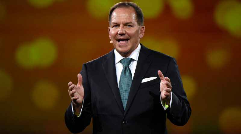 Paul Tudor Jones szerint a kriptovaluták jelenleg jobb inflációs fedezetek, mint arany