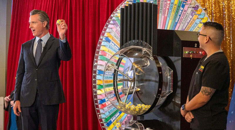 Kellett, mint egy falat kenyér: Ausztria a kötelező oltás mellé bevezeti a vakcina lottót