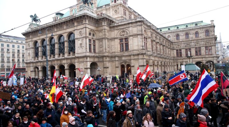 Drákói szigor Ausztriában? A helyiek azért sem veszik fel az oltást