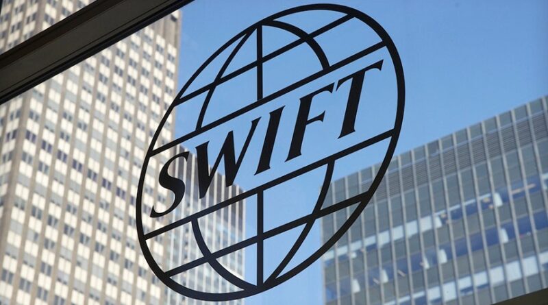 Átállhatnak az oroszok a Bitcoinra, ha kitilják őket a SWIFT rendszerből