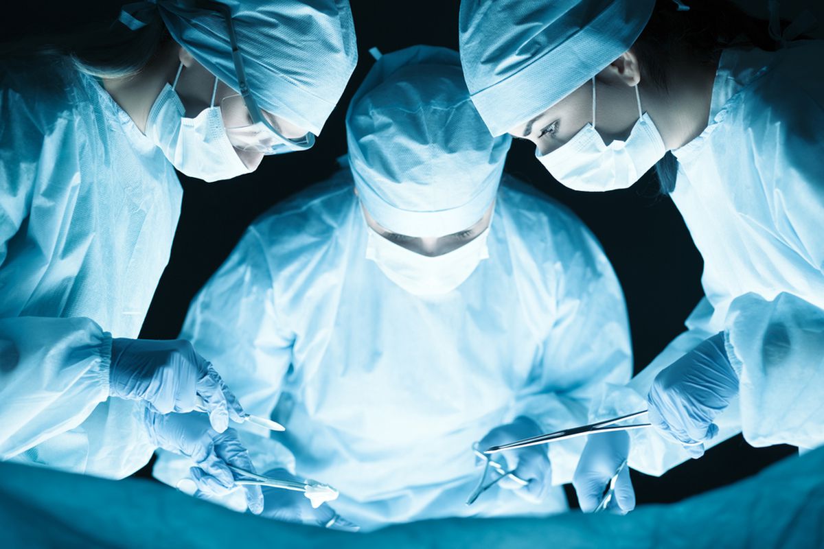 Kínai orvosok gyilkolhattak, hogy segítsék a rezsim szervátültetési iparát