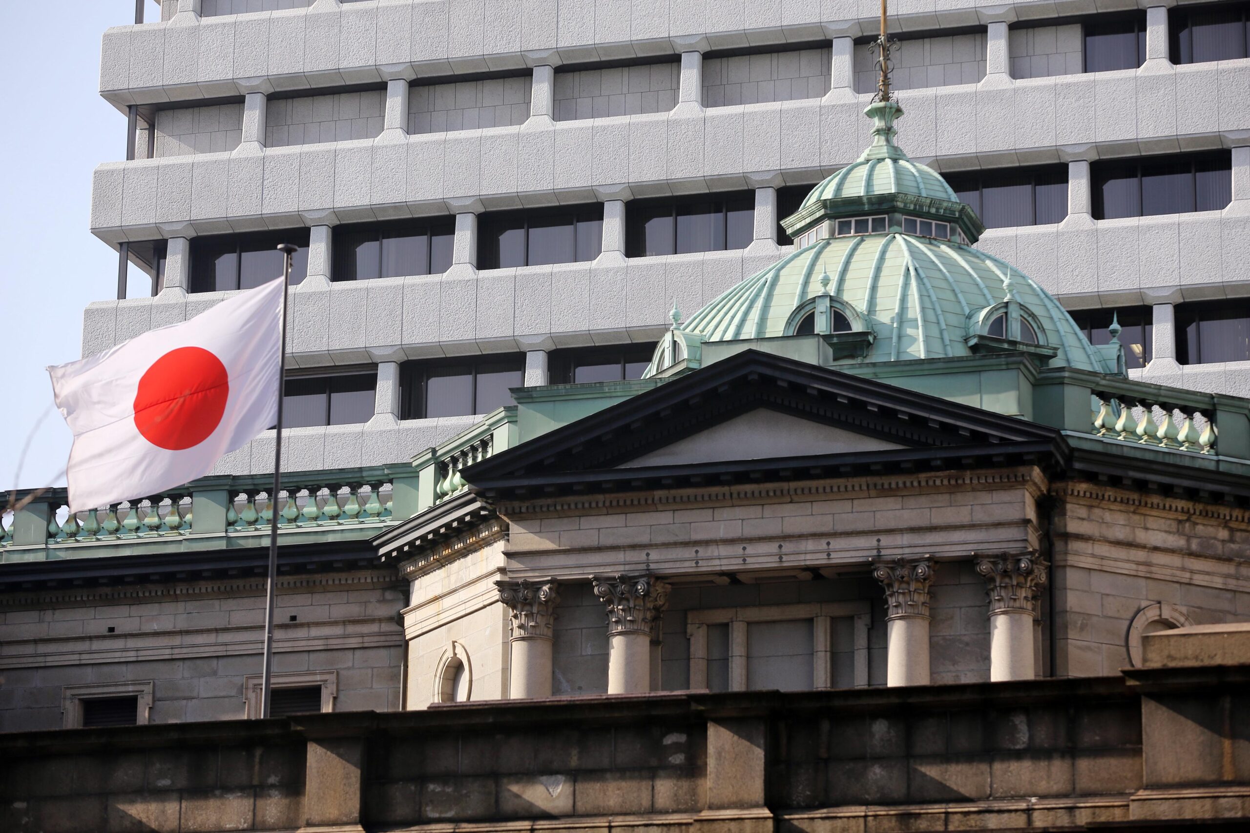 Japán a rendszerszintű pénzügyi összeomlás szélén