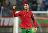 Beperelték Cristiano Ronaldót a Binance reklámja miatt