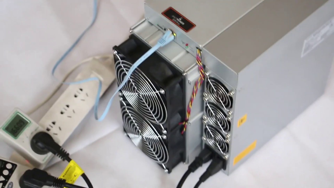 Gyors ütemben csökkennek a bitcoin bányászgép árak, kiemelt kép